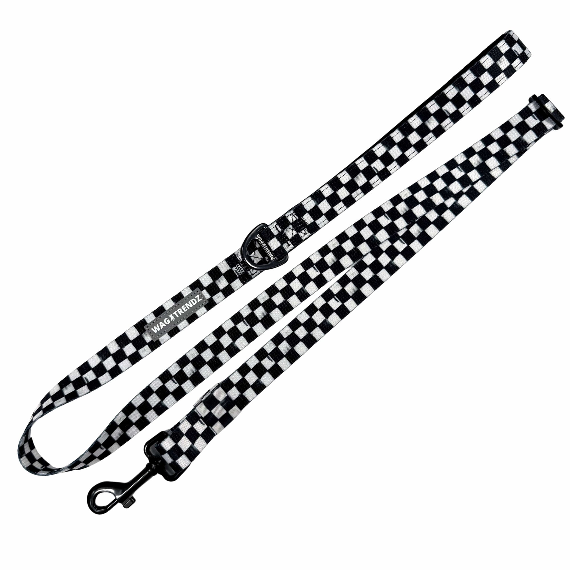 Adjustable dog leash with black and white checkered design