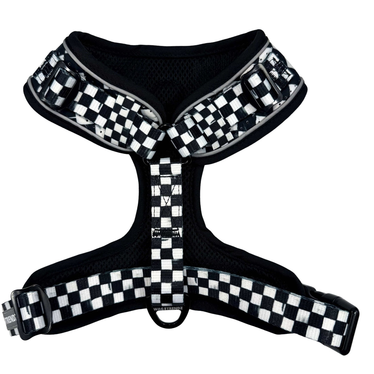 Cooling dog harness with adjustable black and white checkered straps and metal D-ring
