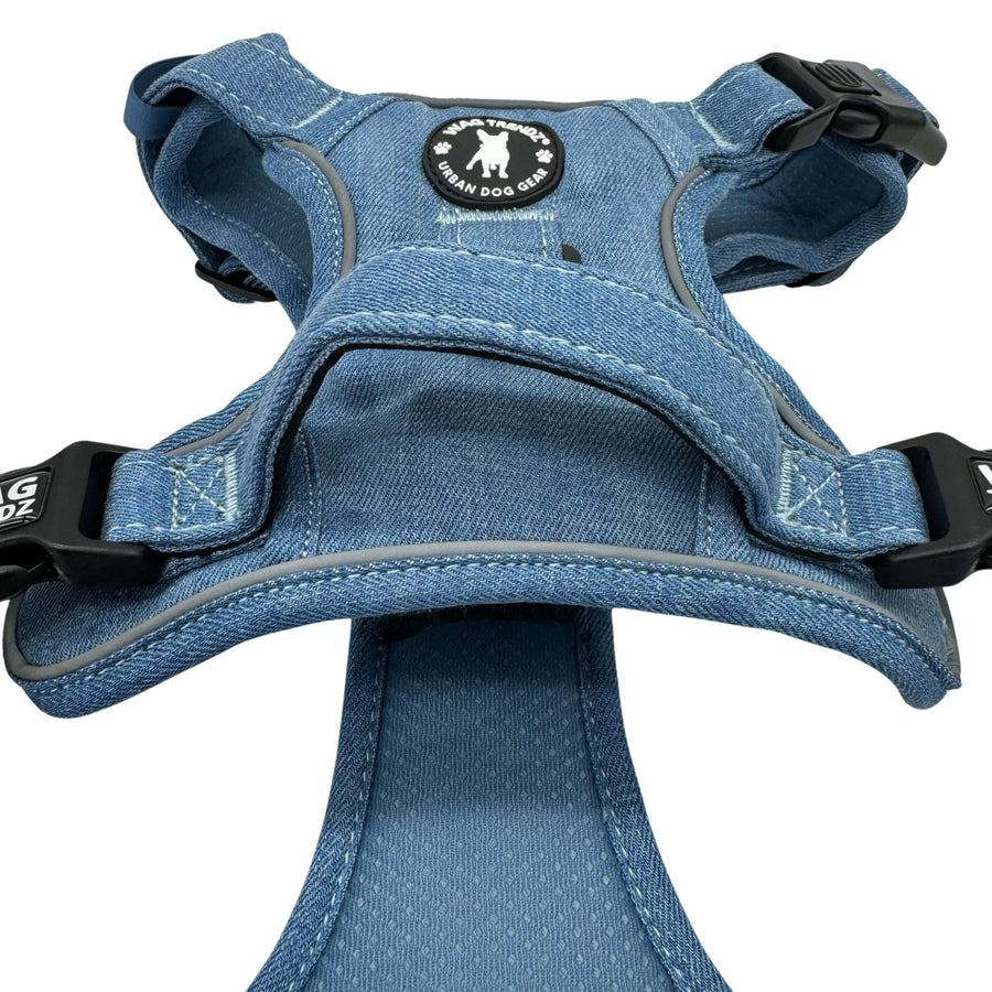 No Pull Dog Harness and Least Set - Downtown Denim No Pull Dog Harness - Close up of back view showing the handle details - against solid white background - Wag Trendz